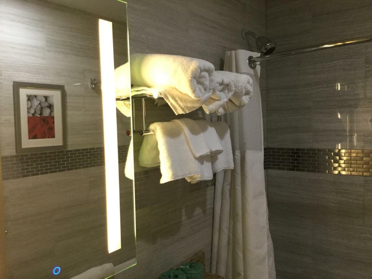 รามาดา บาย วินด์แฮม บรอนซ์ เทอร์มินัล Hotel นิวยอร์ก ภายนอก รูปภาพ